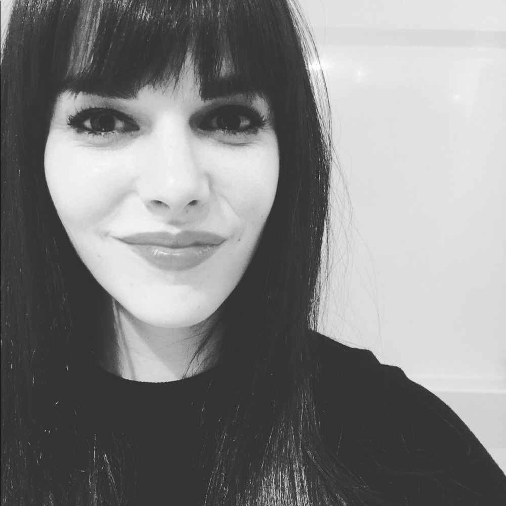 Meet your Posher, Dana